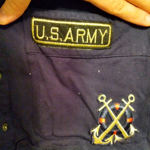 She & Sky small button down - Picture 6 of 7